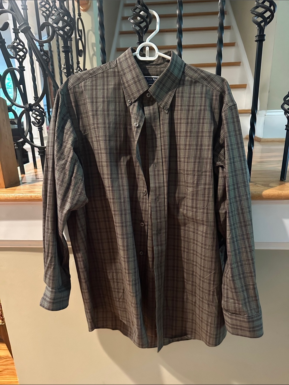 Classic Plaid Button-Down Shirt - green